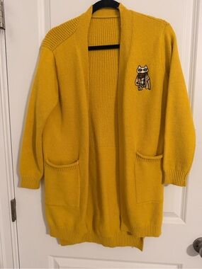 AMAZING VINTAGE-Yellow Open-Front Women's Cardigan Sweater with Embroidered Cat